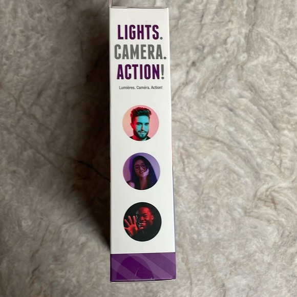 2/$20💕Clip-On LED Light Ring - Picture 3 of 3